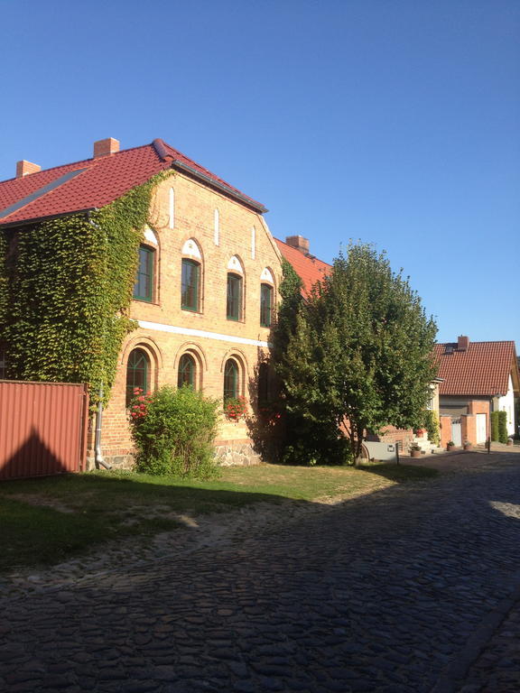 Pension Kunsthof Dahrenstedt Extérieur photo